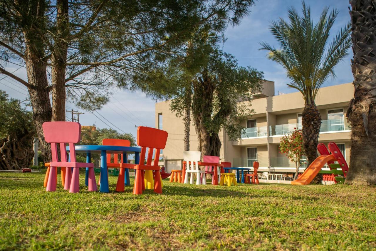 Cnic Gemini Hotel Mesongi Exterior photo