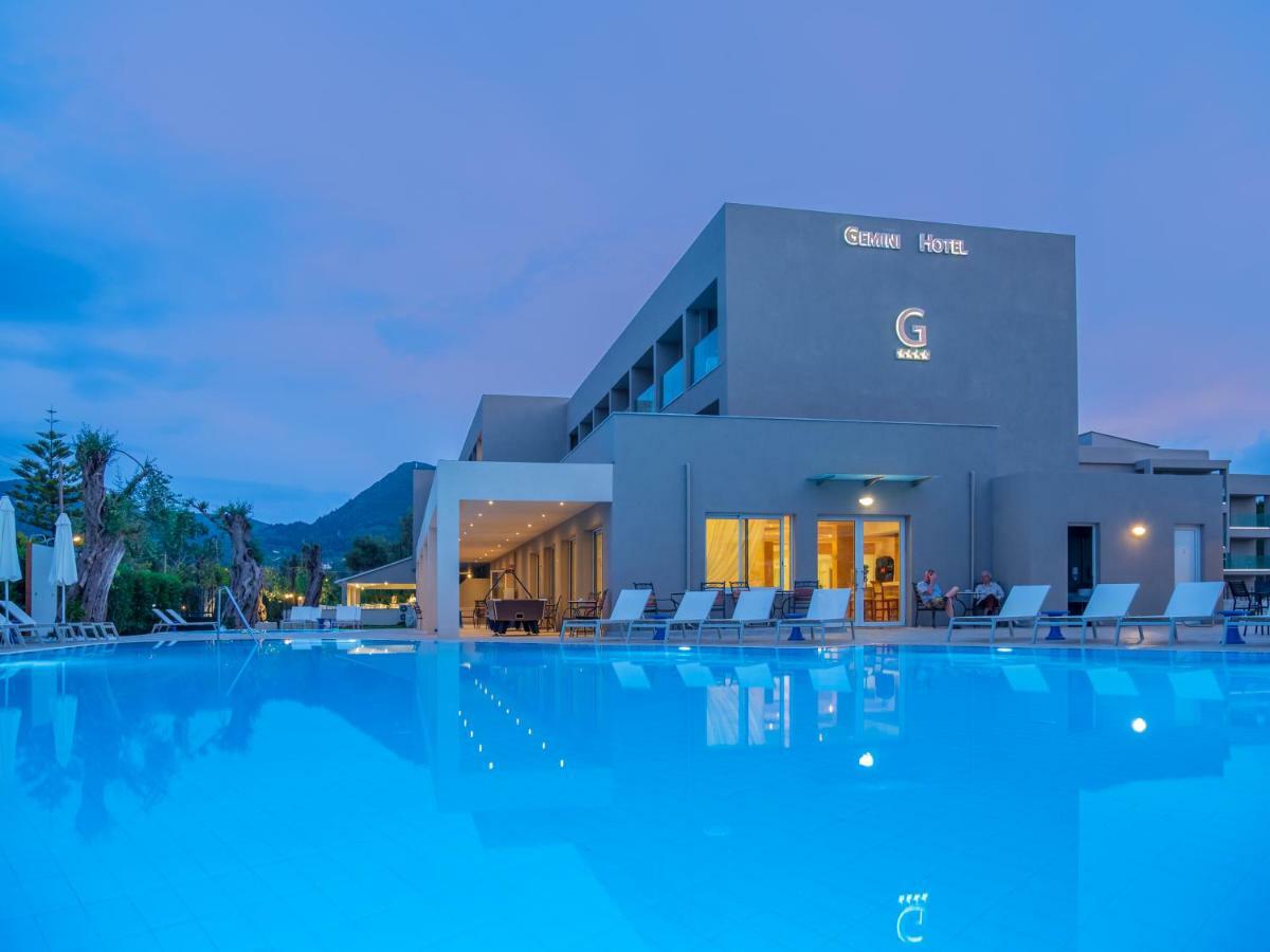 Cnic Gemini Hotel Mesongi Exterior photo